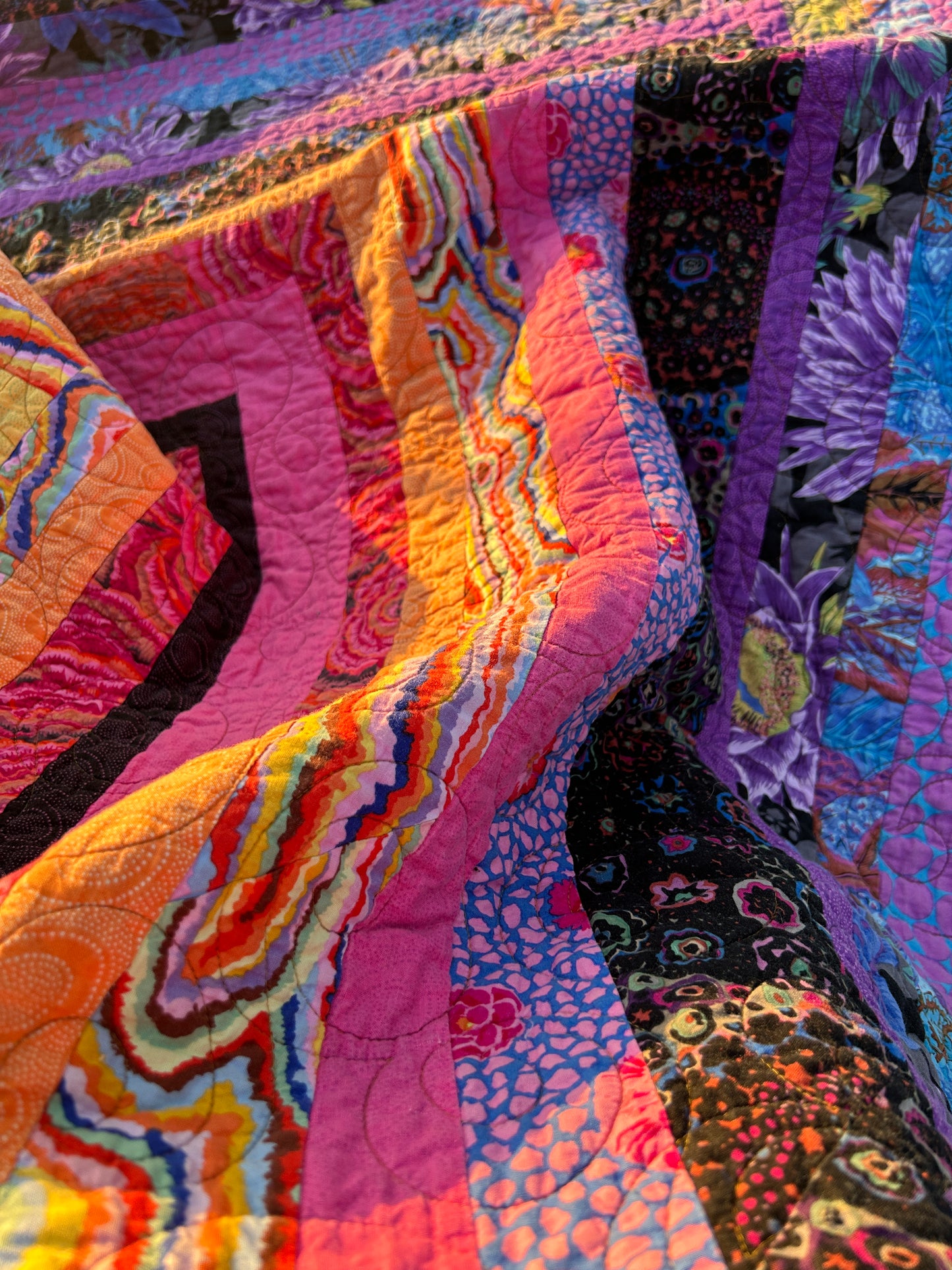 Kaffe Fassett Hawaiian Sunset Log Cabin Quilt Kit 78"x82"