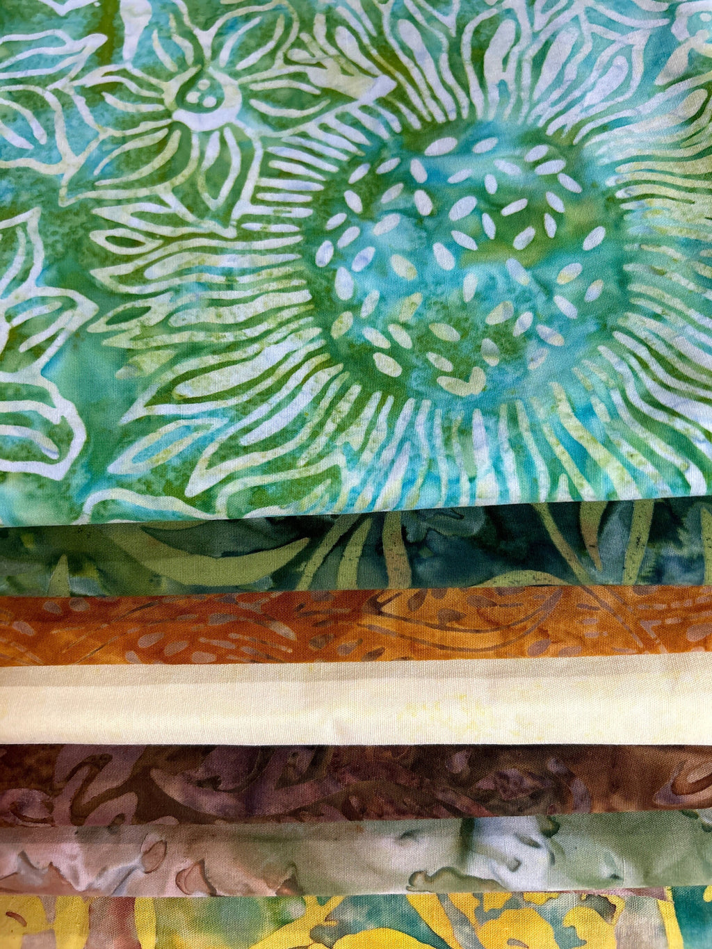 Batik Fabric - Bundle by Hoffman Fabrics Pattern 15-2023  - 100% Cotton Coordinated Yards 60”x70” Quilt Kit SUNFLOWERS AND PINEAPPLE with Free Pattern