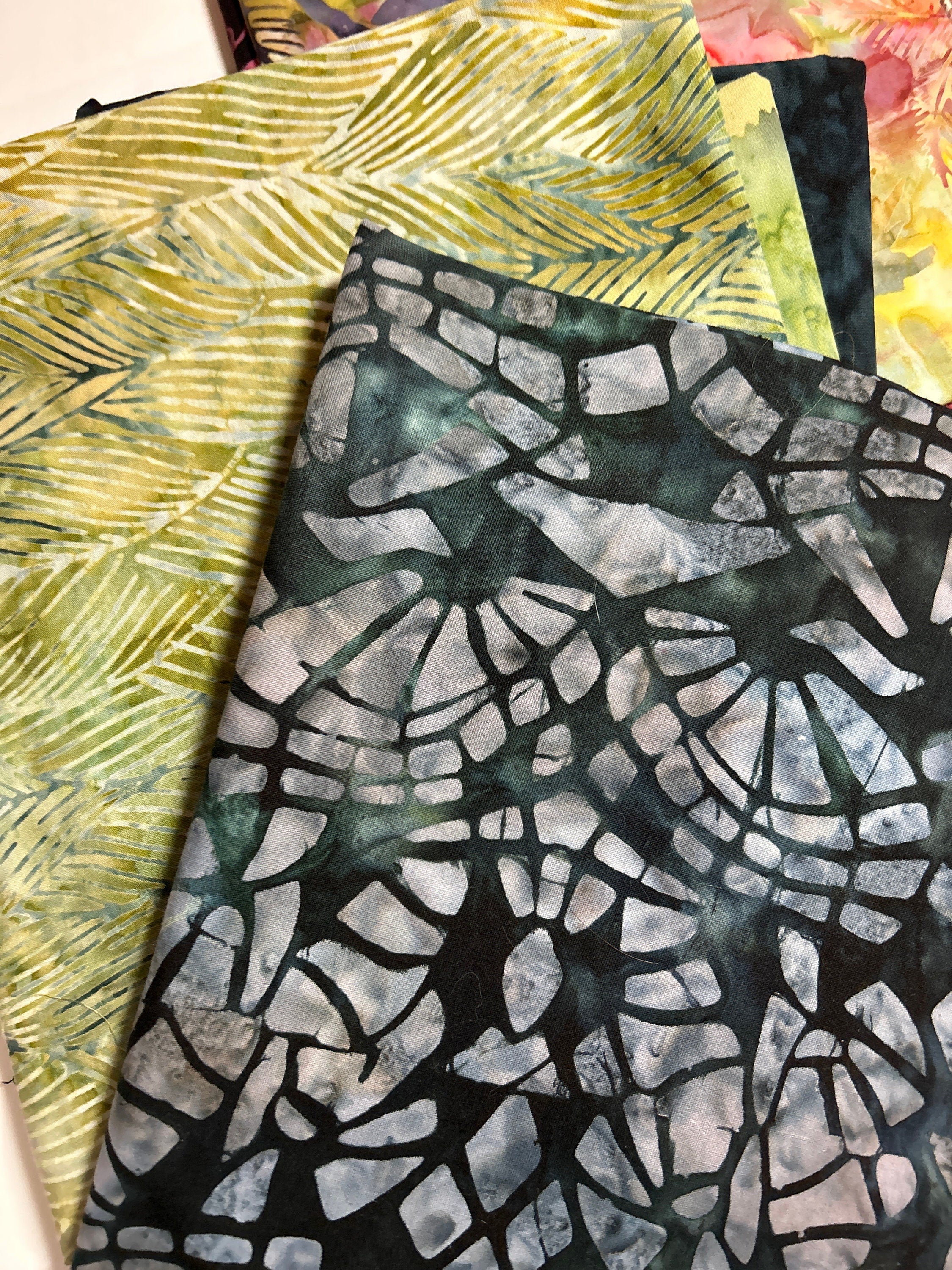 Batik Fabric - Bundle by Hoffman Fabrics Pattern 9-2023  - 100% Cotton Coordinated Yards 60”x70” NIGHTTIME PALMTREES with Free Pattern