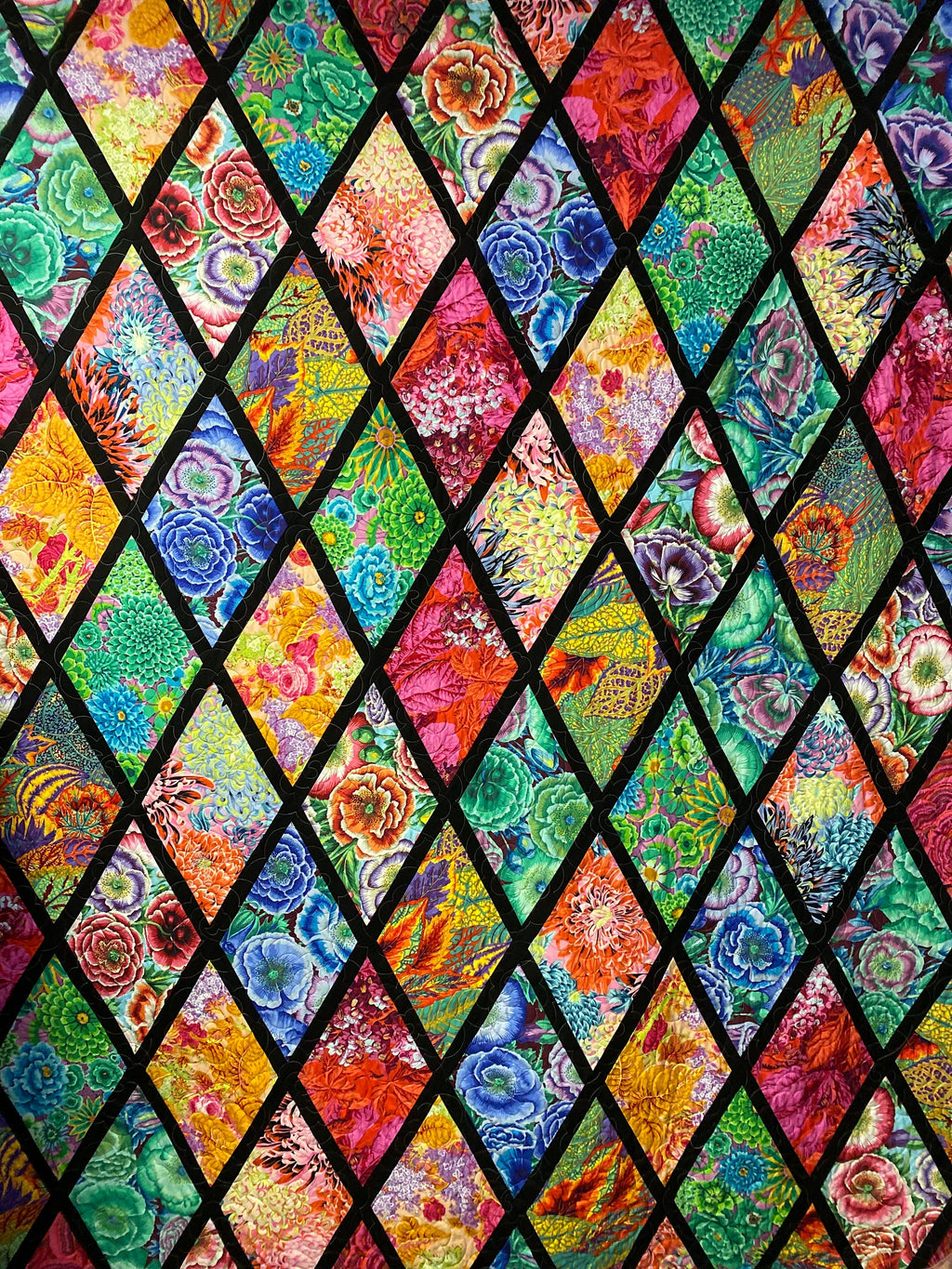Kaffe Fabric - Quilt Kit Kaffe Fassett "Fassett Queen Flurry" -   Queen Bed Quilt 92 "x 103" - HUGE 100% Quality Cotton Kit