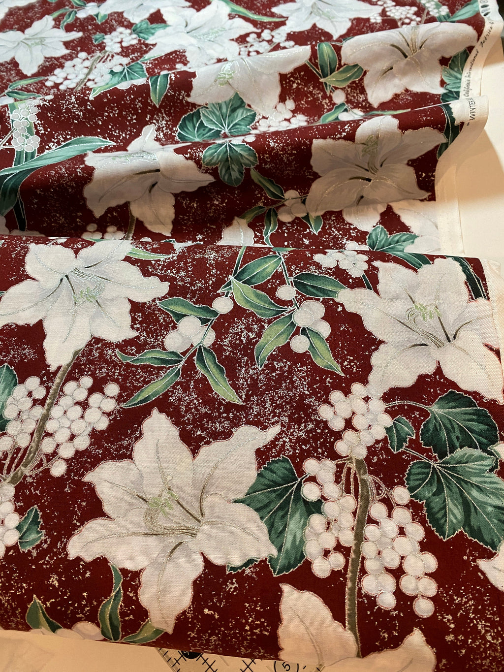 Winter Holiday Fabric -White Lilies R 7673 Garnet/Silver  - 100% Quality Cotton by the Yard and Yardage