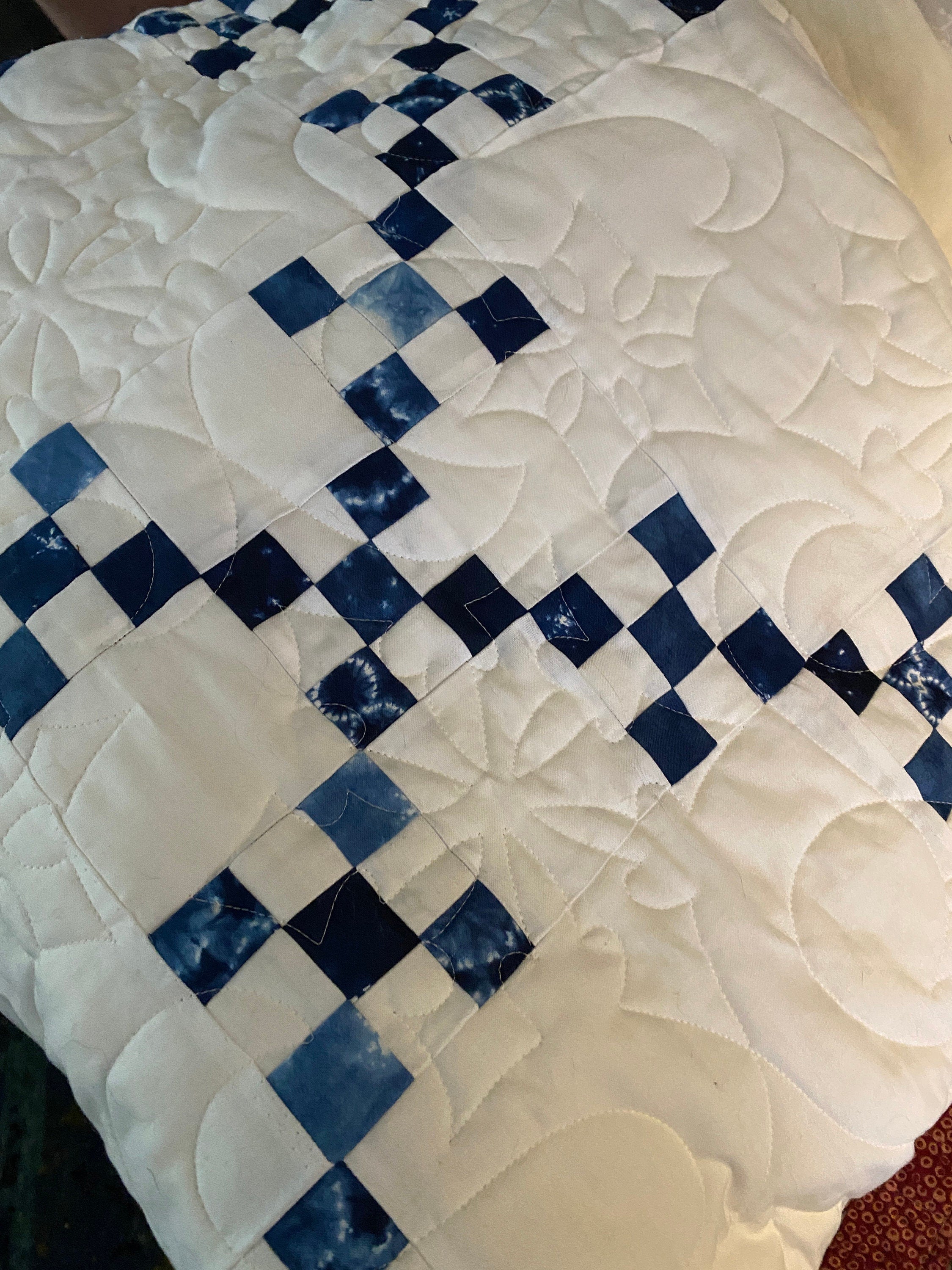 New! Shibori Irish Chain Quilt Kit - Classic Heirloom Quilt Top Pattern & Binding - Fabric by Debbie Maddy Moda Fabrics - 87”x78” Quilt Kit